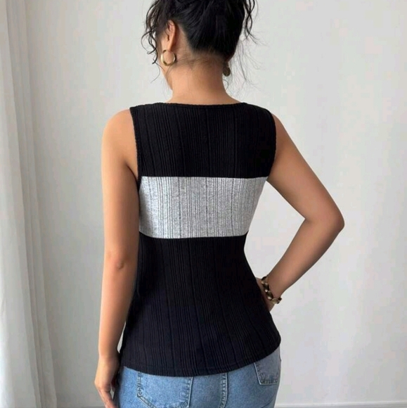 Women's Fashion Casual Color-Block Tight Fit Round Neck Black Tank Top - Picture 2 of 4